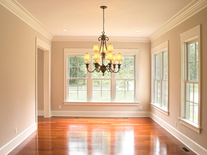 dining room with crown molding